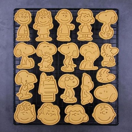 Kalupi bazirani na psu Snoopy